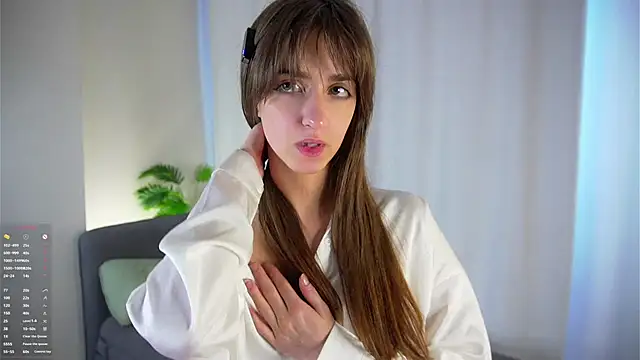 ClarineCasebolt: онлайн-секс-чат