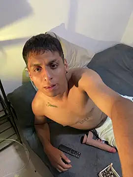 Unpipemas Chat XXX live