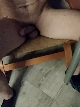 AndrewXSkyp's Live XXX Chat