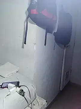 Chat +18 de KarameloVzla ao vivo