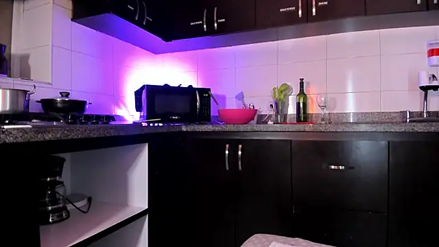 Chatroom XXX en direct de TaraTaylorr