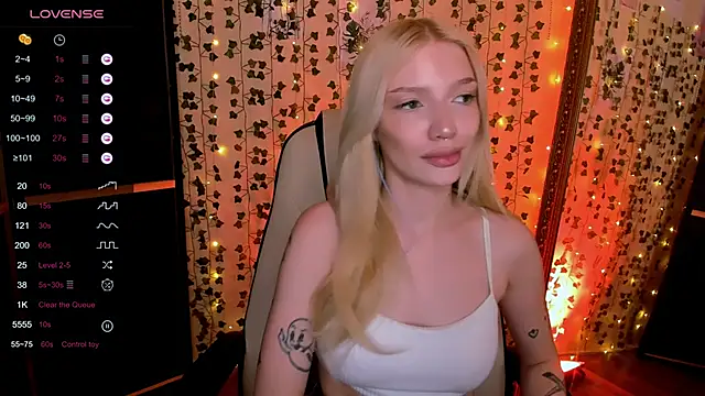 AnyaTaylor_のライブXXXチャット