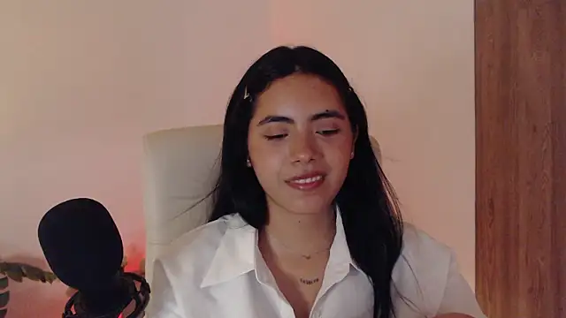 Mia_lali: απευθείας συνομιλία ΧΧΧ