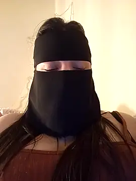 LONA-_- Adlı Modelin Canlı XXX Sohbeti