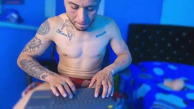 Thonixxx_mr Adlı Modelin Web Kamerası Şovu