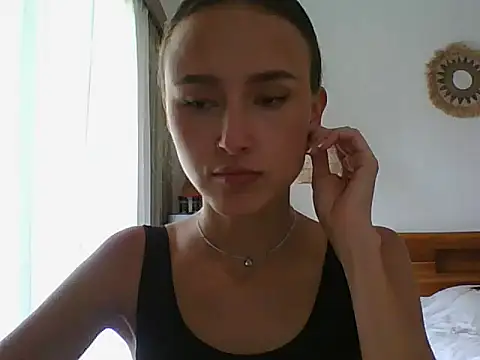 Nyvoria live XXX chat