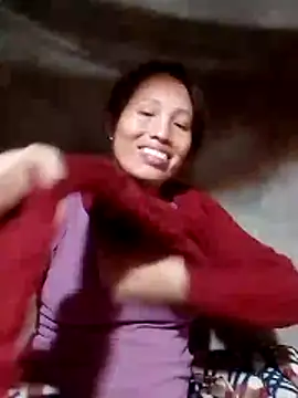 Gummiesu 网络视讯表演