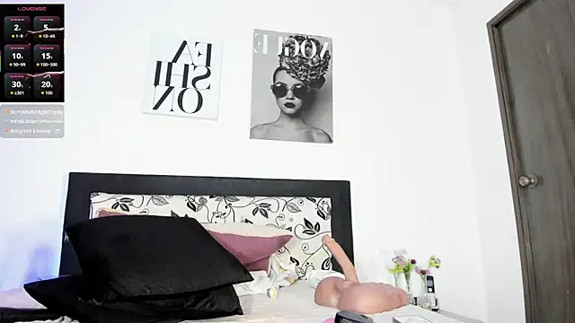 MiliMattel: онлайн-секс-чат