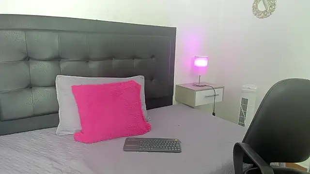 Czat XXX na żywo – Natalye_23