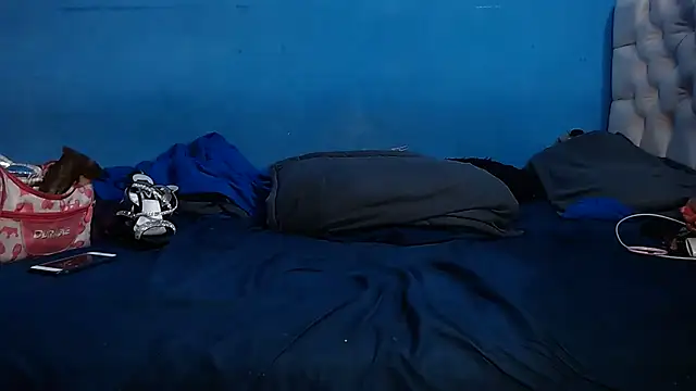 SamiBoobsxx Adlı Modelin Canlı XXX Sohbeti