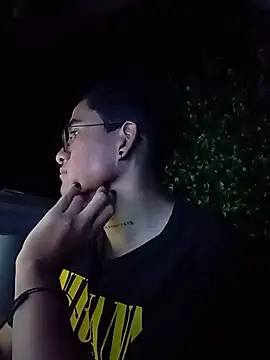 Pokazy przed kamerką – __JaviJavi