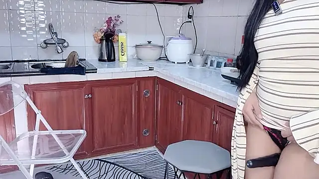 LyLy_Office Live XXX Chat