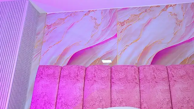 emmacurvy's Live XXX Chat