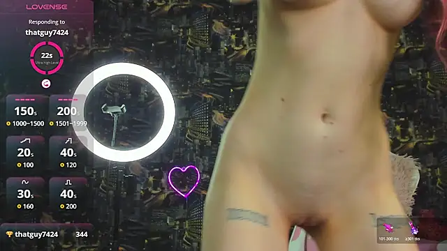 Show modela ArielSpell na web-kameri