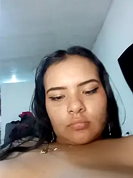 Emily_Rouse23 Adlı Modelin Canlı XXX Sohbeti