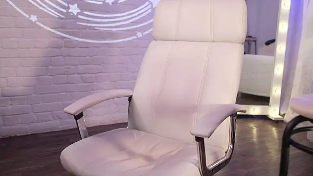 Margo_Pearls Live XXX-Chat