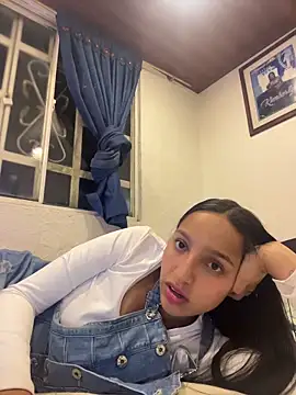 Eve_Ritz: онлайн-секс-чат