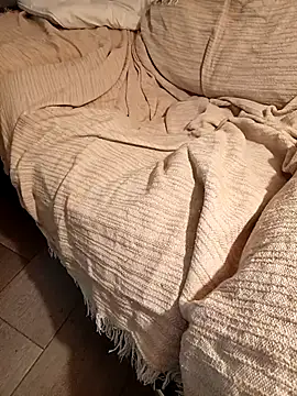 Chatroom XXX en direct de Pistolon19