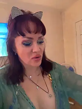 Lolaley2: онлайн-секс-чат