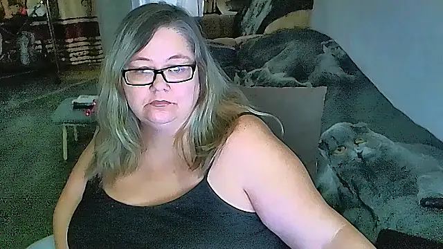 sex2 Adlı Modelin Canlı XXX Sohbeti