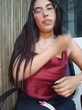 Valk_submissiveのライブXXXチャット