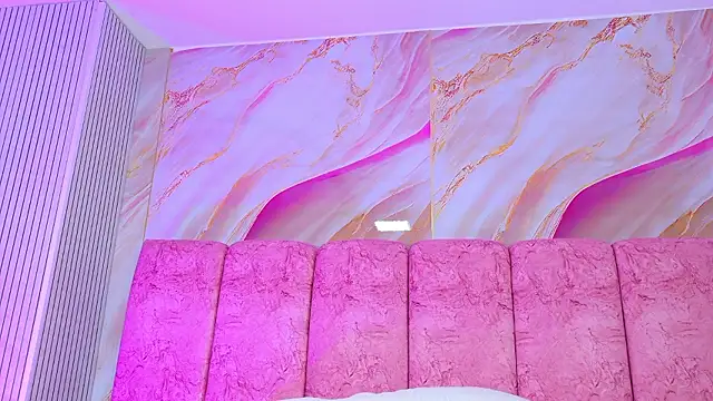 emmacurvy Chat XXX live