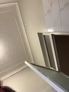 Dellah27 – Naživo XXX chat