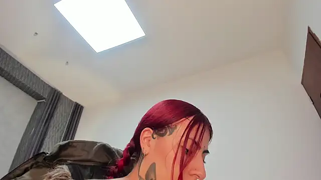 selene_red_'s Live XXX Chat