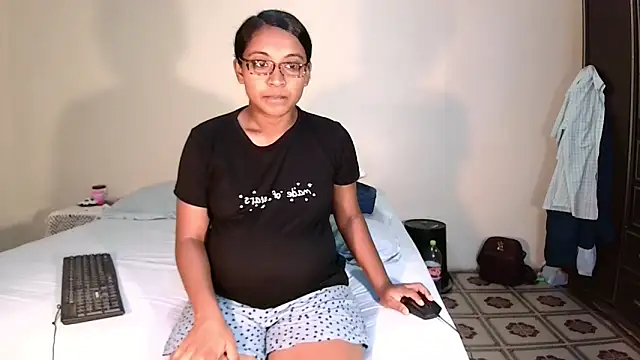 indiansweetflava: онлайн-секс-чат