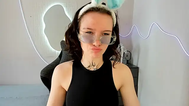 Elastikisss Adlı Modelin Canlı XXX Sohbeti