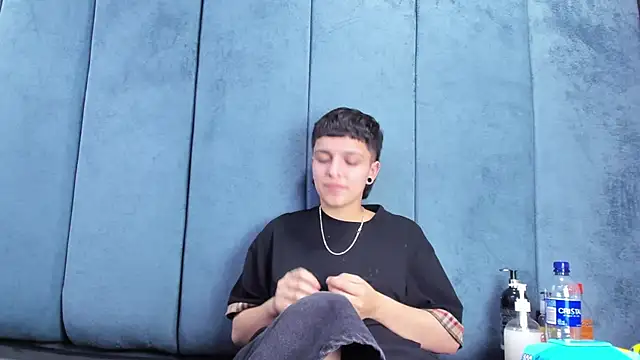 Megan_Thompson_ Live XXX-chat