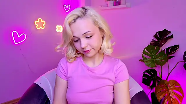 Chatroom XXX en direct de ElenaMonroe