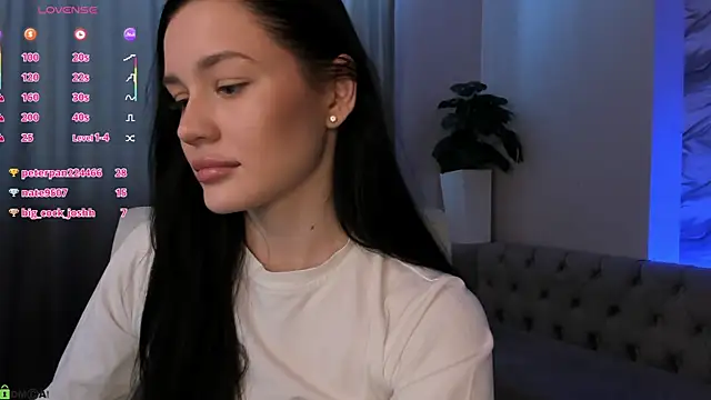 Aria_Mila: онлайн-секс-чат