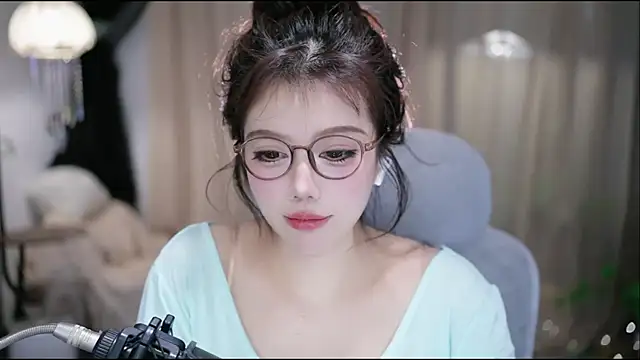 Cecily Obrolan Langsung XXX