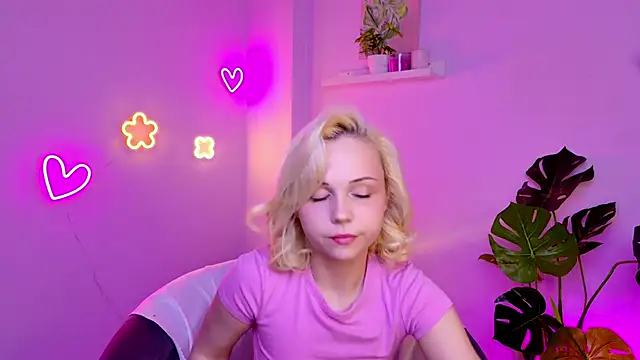 ElenaMonroe Chat XXX in diretta