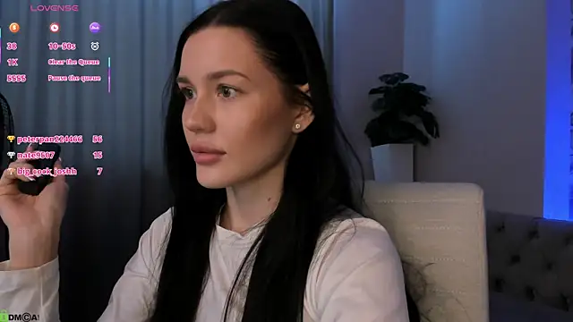 Aria_Mila Chat XXX in diretta