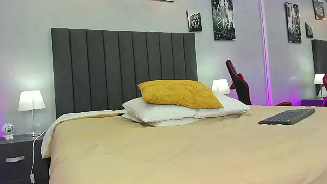 Raphael_Nyon's Live XXX Chat