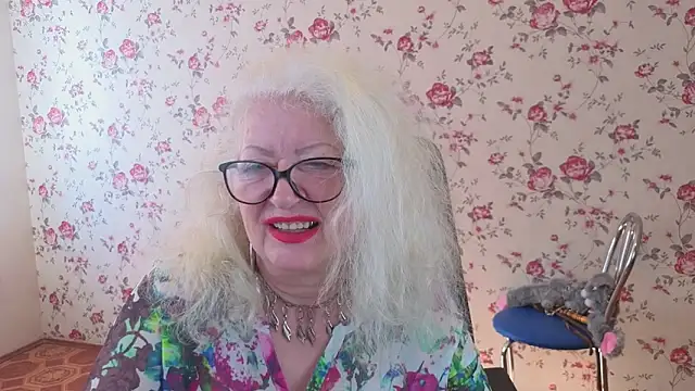 Maya_Mayflower 即時 XXX 聊天