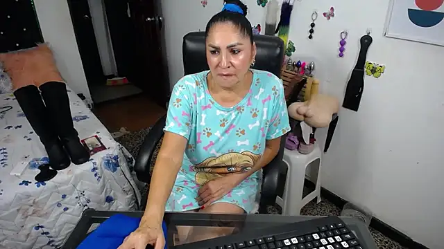 mature_bigboobs10's Live XXX Chat