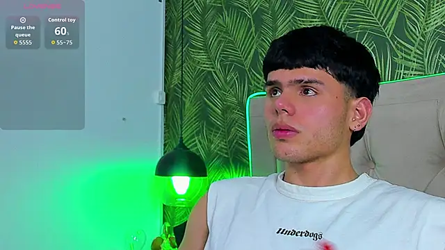 Nathaniel_Park Adlı Modelin Web Kamerası Şovu