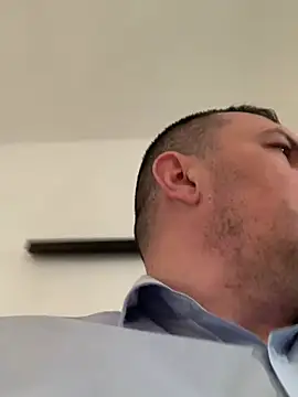 Mike8523 Live XXX-chat