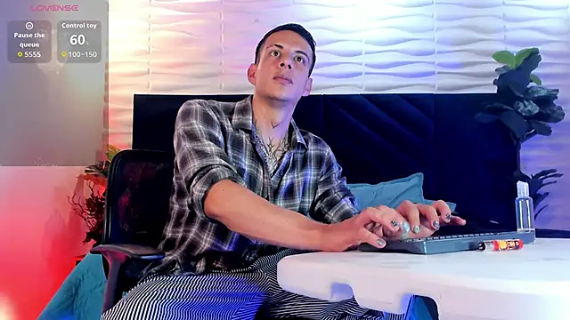 Dustin_Sonne Chat XXX in diretta