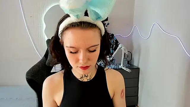 ElastikisssのライブXXXチャット