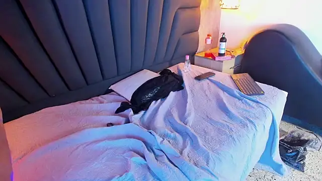 Maya_curvy Live XXX Chat