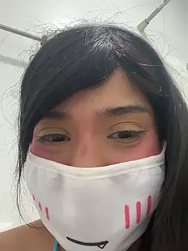 OnlypawzzのライブXXXチャット