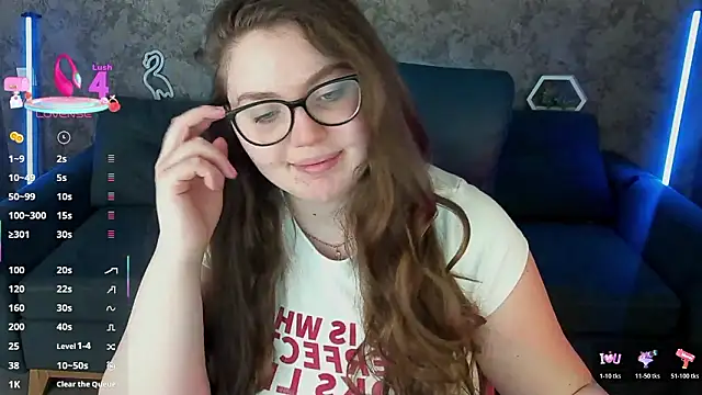 LuxSopphia Chat XXX live