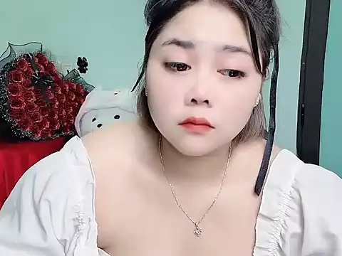 Lylu007: онлайн-секс-чат