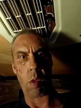 Mikiemic 现场XXX聊天