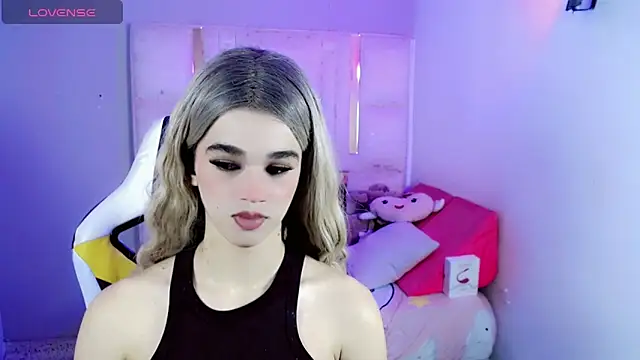 Sophiaa_doll_ 网络视讯表演