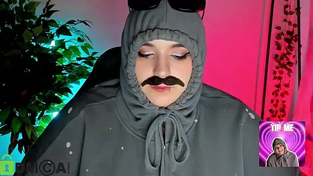 Mia_R0ss Adlı Modelin Canlı XXX Sohbeti